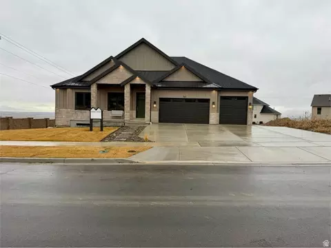 Exterior - 769 E 1610 S, Salem, UT 84653 photo 2 of 3