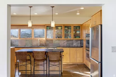 Kitchen - 261 Valley View Dr, Springdale, UT 84767 photo 3 of 5