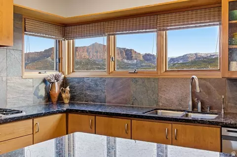 Kitchen - 261 Valley View Dr, Springdale, UT 84767 photo 1 of 5