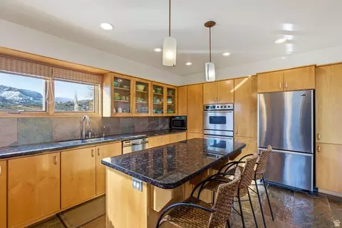 Kitchen - 261 Valley View Dr, Springdale, UT 84767 photo 2 of 5