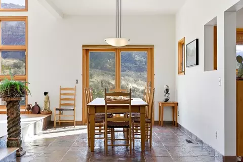 Dining - 261 Valley View Dr, Springdale, UT 84767 photo 2 of 2