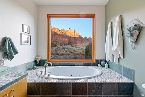Bath - 261 Valley View Dr, Springdale, UT 84767 photo 1 of 6