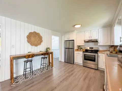 Kitchen - 290 S 300 E, Orem, UT 84058 photo 4 of 4
