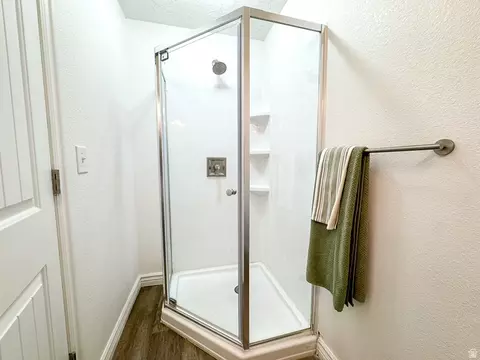 Bath - 290 S 300 E, Orem, UT 84058 photo 5 of 10
