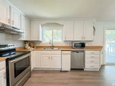 Kitchen - 290 S 300 E, Orem, UT 84058 photo 1 of 4