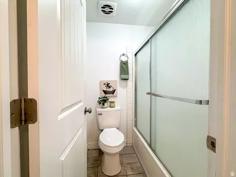 Bath - 290 S 300 E, Orem, UT 84058 photo 8 of 10