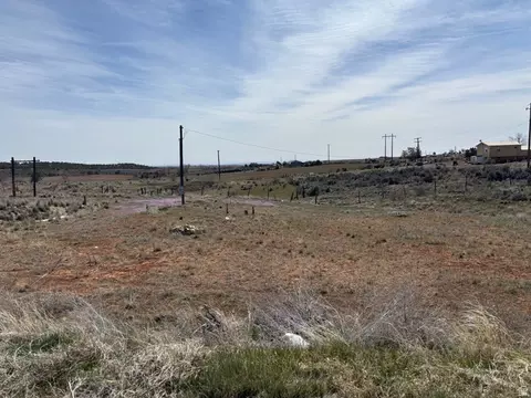 816 E Kiva Dr, Blanding, UT 84511