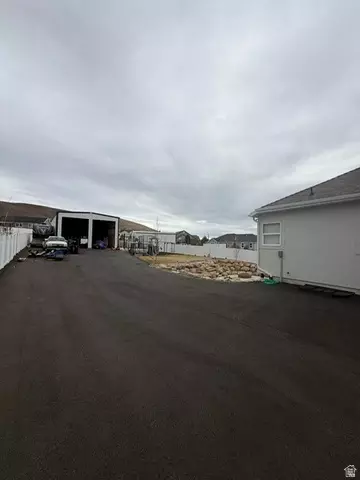 Exterior - 9888 N Elkhorn Rd, Eagle Mountain, UT 84005 photo 10 of 10