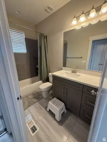 Bath - 9888 N Elkhorn Rd, Eagle Mountain, UT 84005 photo 4 of 4