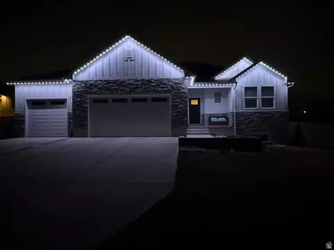 9888 N Elkhorn Rd, Eagle Mountain, UT 84005