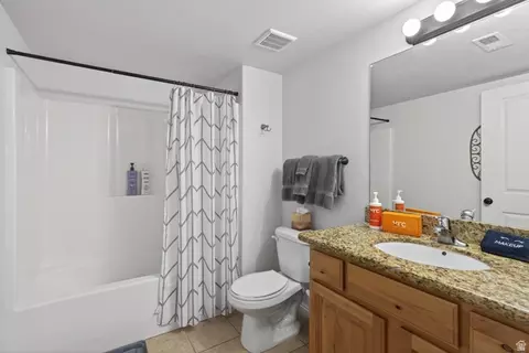 Bath - 2511 Redcliff Rd #3A, Moab, UT 84532 photo 2 of 2