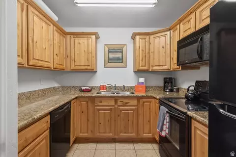 Kitchen - 2511 Redcliff Rd #3A, Moab, UT 84532 photo 1 of 2