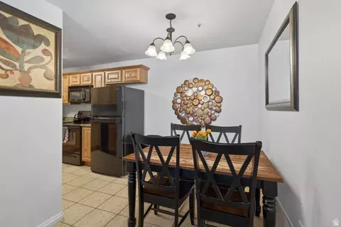 Dining - 2511 Redcliff Rd #3A, Moab, UT 84532 photo 1 of 3