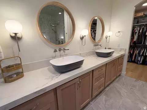 Bath - 3626 S Riverstone Rd, Mapleton, UT 84664 photo 4 of 11