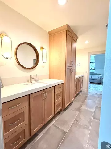 Bath - 3626 S Riverstone Rd, Mapleton, UT 84664 photo 8 of 11