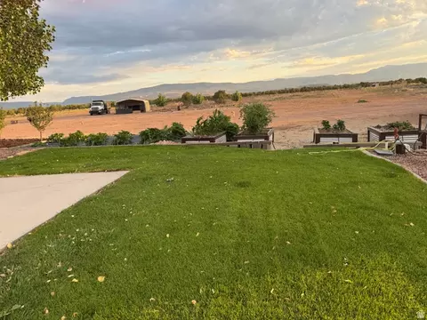 Exterior - 10294 N Zero E, Roosevelt, UT 84066 photo 28 of 29