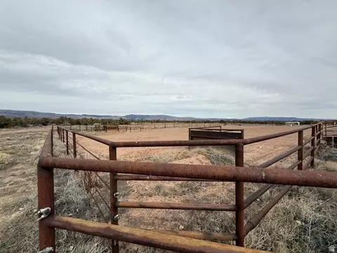 Exterior - 10294 N Zero E, Roosevelt, UT 84066 photo 18 of 29