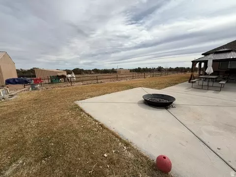 Exterior - 10294 N Zero E, Roosevelt, UT 84066 photo 7 of 29