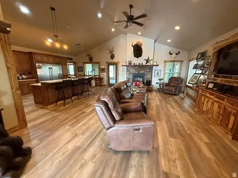 Living - 10294 N Zero E, Roosevelt, UT 84066 photo 2 of 4
