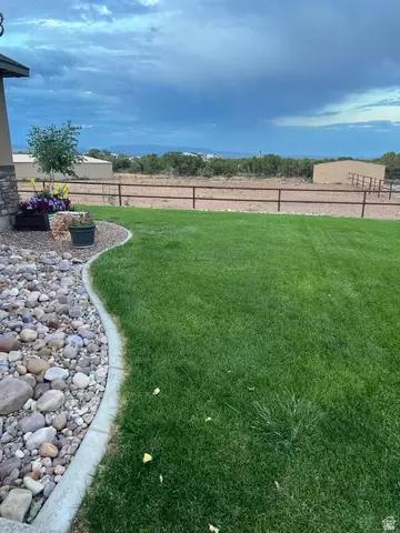 Exterior - 10294 N Zero E, Roosevelt, UT 84066 photo 25 of 29