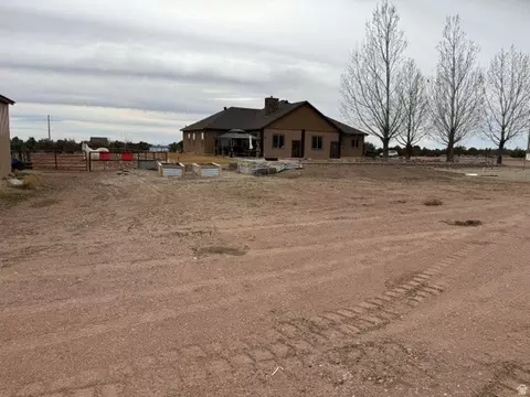 Exterior - 10294 N Zero E, Roosevelt, UT 84066 photo 11 of 29