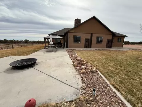 Exterior - 10294 N Zero E, Roosevelt, UT 84066 photo 6 of 29