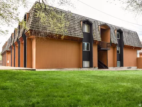 240 E 400 N #26, Logan, UT 84321