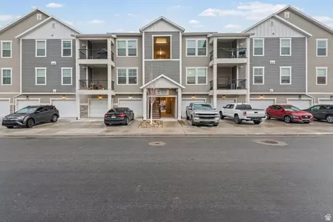 1776 W Newcastle Ln #201, Saratoga Springs, UT 84045