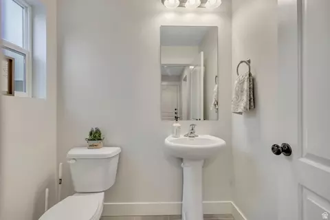 Bath - 205 E Craner Peak Dr, Eagle Mountain, UT 84005 photo 1 of 5