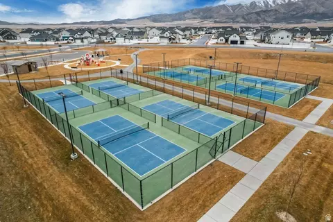 View/Area - 205 E Craner Peak Dr, Eagle Mountain, UT 84005 photo 8 of 8
