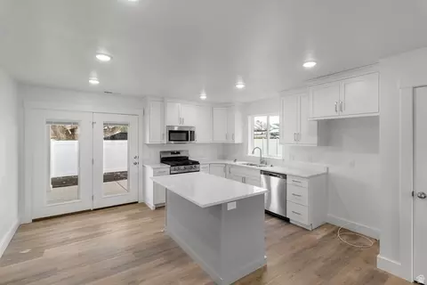 Kitchen - 569 N 550 W, Smithfield, UT 84335 photo 1 of 2