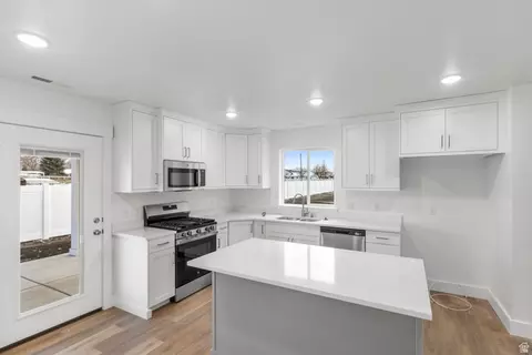 Kitchen - 569 N 550 W, Smithfield, UT 84335 photo 2 of 2
