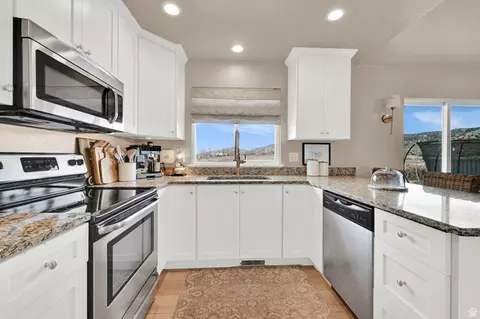 Kitchen - 2681 E Clarkstone Dr, Eagle Mountain, UT 84005 photo 1 of 3