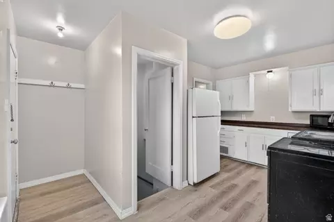 Entry Way - 557 N Emery Ave, Orem, UT 84057 photo 1 of 4