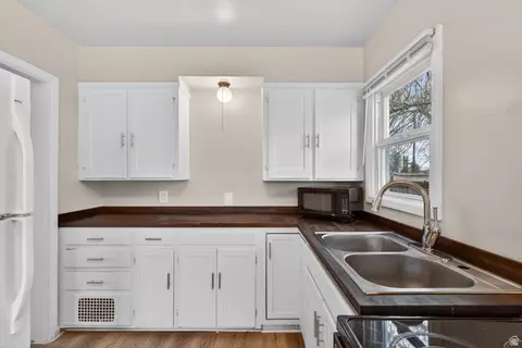 Kitchen - 557 N Emery Ave, Orem, UT 84057 photo 2 of 2