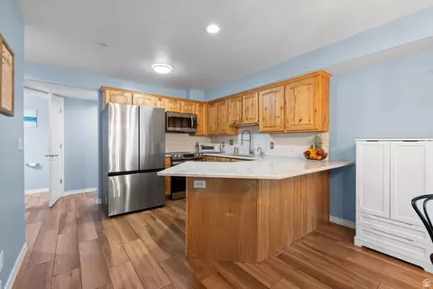 Kitchen - 1625 Pages Pl, Bountiful, UT 84010 photo 2 of 3