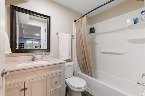 Bath - 1625 Pages Pl, Bountiful, UT 84010 photo 6 of 6