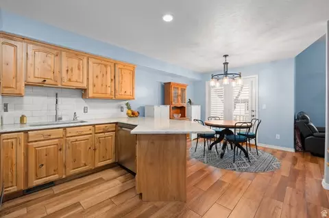 Kitchen - 1625 Pages Pl, Bountiful, UT 84010 photo 3 of 3