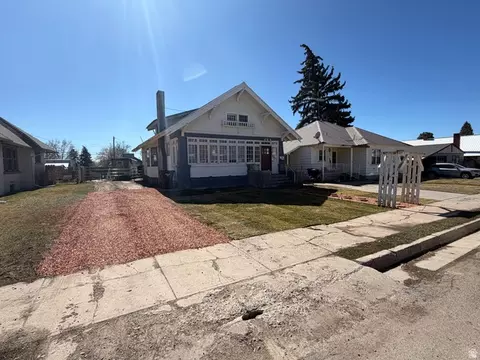 735 Grant St, Montpelier, ID 83254