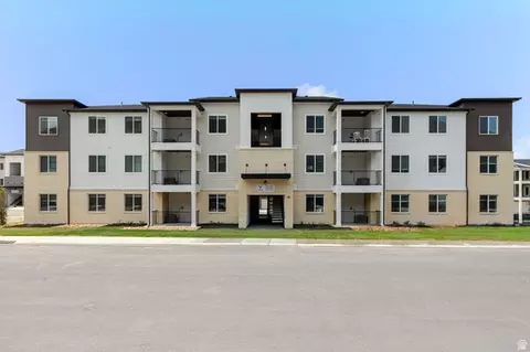 4704 S Olive Ave #V202, Mapleton, UT 84664