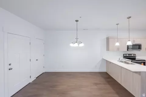 Dining - 4704 S Olive Ave #V202, Mapleton, UT 84664 photo 1 of 1