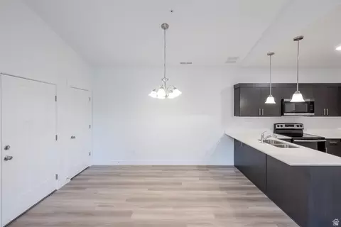 Dining - 4704 S Olive Ave #V303, Mapleton, UT 84664 photo 1 of 1