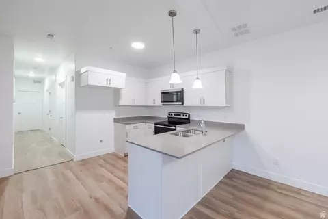 Kitchen - 4704 S Olive Ave #V304, Mapleton, UT 84664 photo 2 of 3