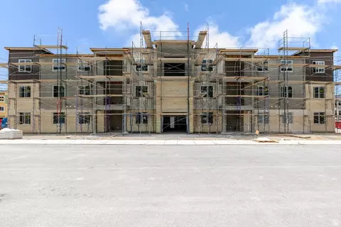 4704 S Olive Ave #V304, Mapleton, UT 84664 photo 1