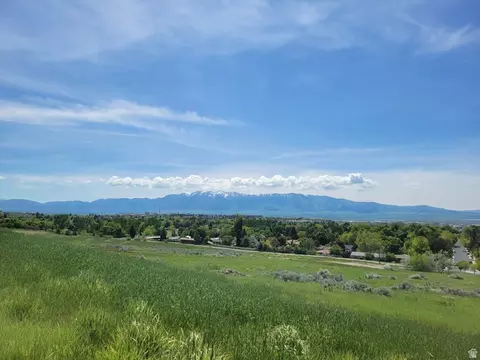 1475 N Aspen Dr E #16, Logan, UT 84341