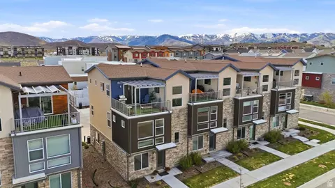 1386 Village Green Trl, Park City, UT 84098