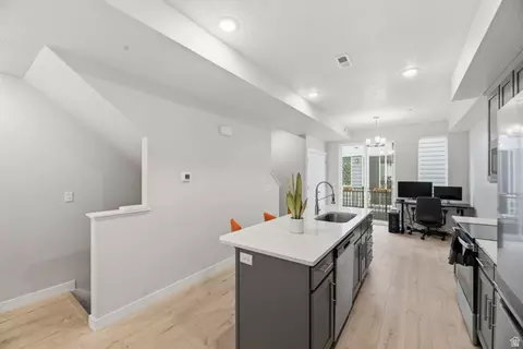 1146 S Redwood Rd #H802, Salt Lake City, UT 84104