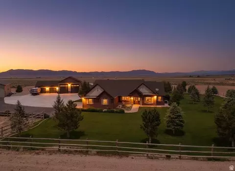 520 N Old Paragonah Hwy, Parowan, UT 84761