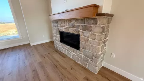 Living - 832 S 1100 E, Preston, ID 83263 photo 2 of 3