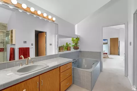 Bath - 9133 Elderberry Ln, Sundance, UT 84604 photo 2 of 3